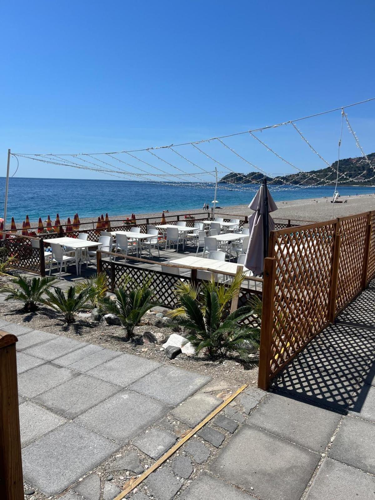 Maniel Beach Hotel Letojanni Exterior photo
